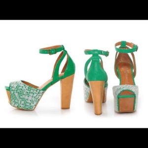 Jeffrey Campbell Perfect WD shoe/sandals size 5